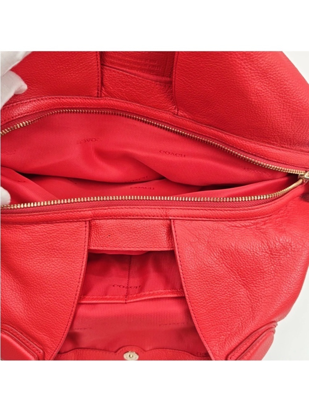 Coach Red Leather Shoulder Bag with Gold Logo - Picture 12 of 15